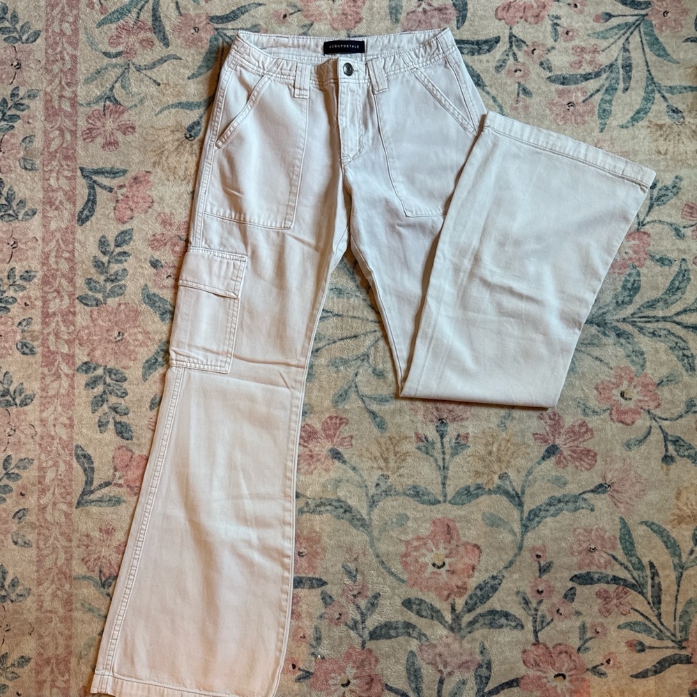 Aéropostale Off-White Low Rise Flare Utility Pants